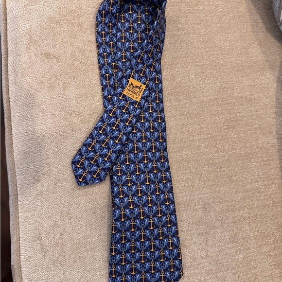 Hermes’ Nautical Blue and Gold Tie - Picture 3 of 7
